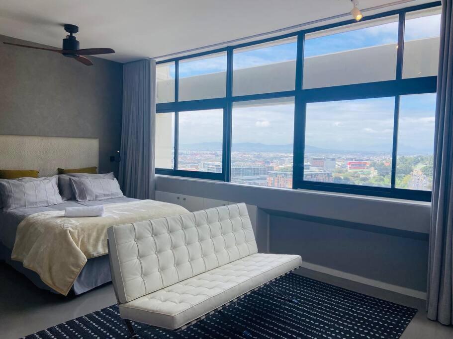 Apartment Perfect Lock Up & Go Cape Town